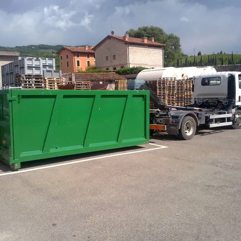 Noleggio cassoni e navette
